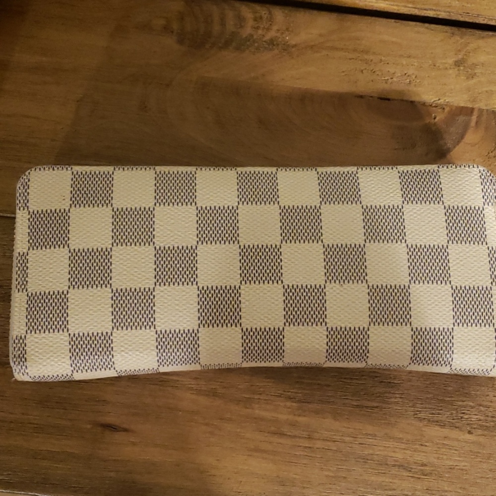 Louis vuitton wallet